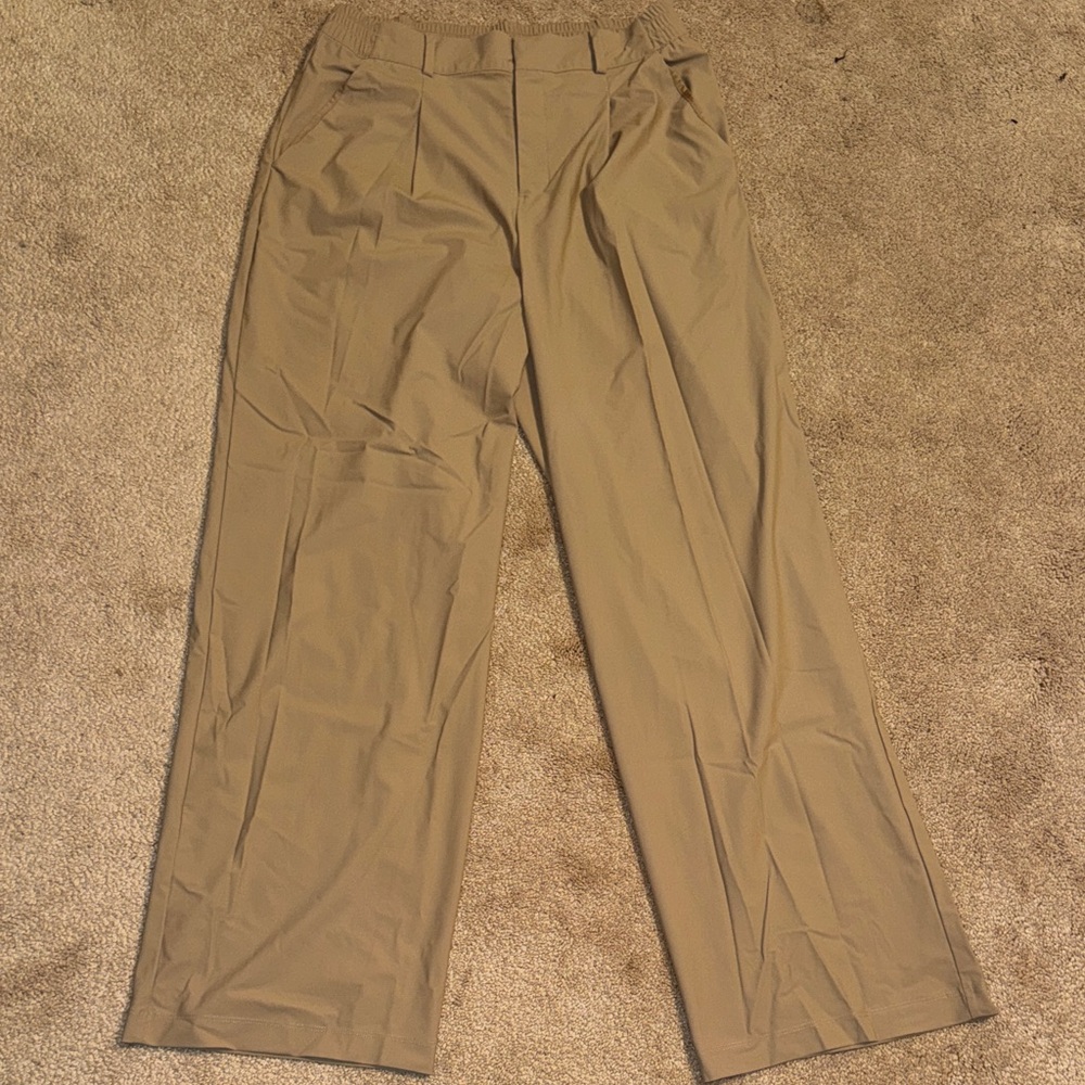 Old Navy Women’s Khaki Chinos